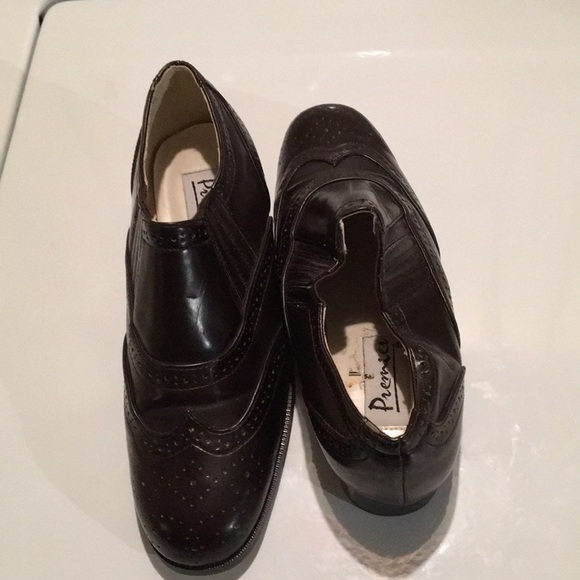 Shoes - Picture 4 of 7